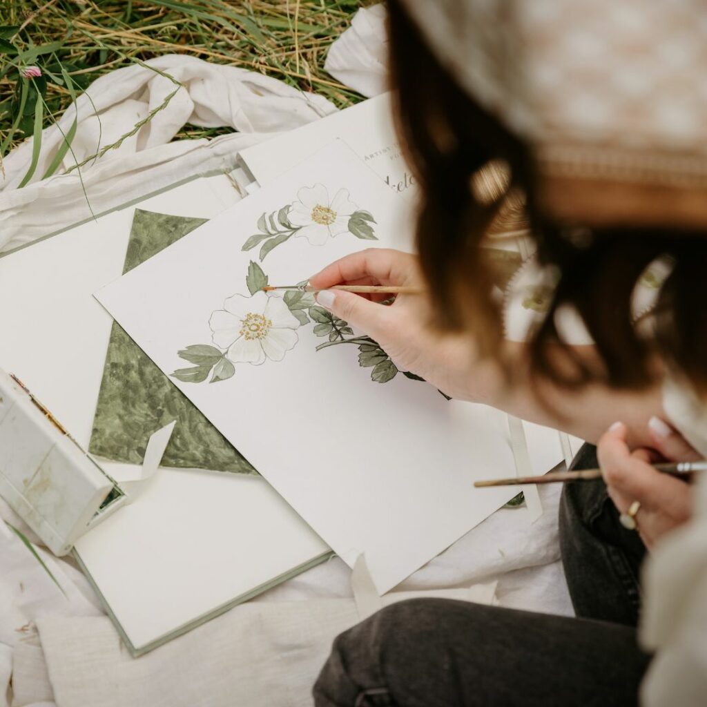 Dans cet épisode, je partage avec toi les détails qui font toute la différence lorsqu'on choisi de passer de la passion à l'illustration.