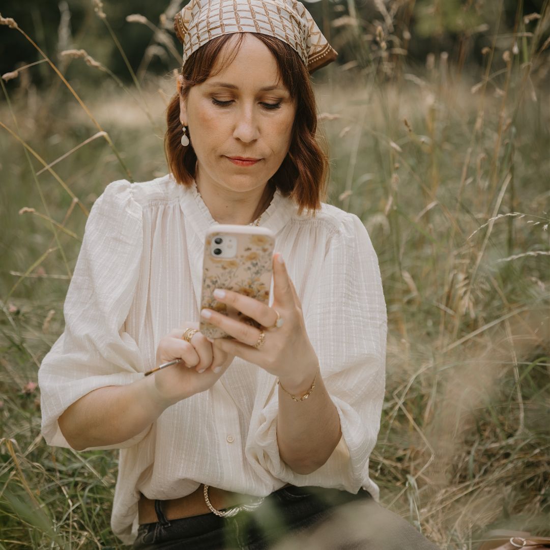 Dans cet épisode, je te guide pas à pas pour revenir sur Instagram sans stress, même après une longue pause.