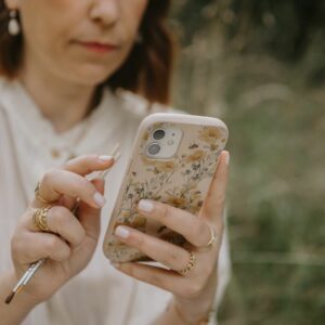 D'abonné Insta à ta liste de diffusion, incite ton audience à franchir l'étape dans ton entonnoir de conversion.