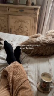 Un appartement plus chaleureux, un cocon où on me sent bien, des meubles et des objets anciens qui ont une âme, et des belles matières qui racontent une histoire. Cette rénovation c’est vraiment mon plus beau projet de 2025 ❤️.

#decoration #projetrenovation #frenchlifestyle #vintagehome #cottagecore #cottage